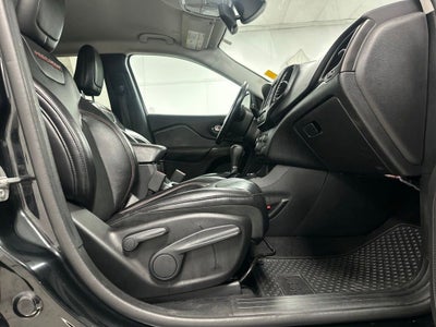 2020 Jeep Cherokee Trailhawk