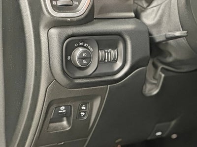 2019 RAM 1500 Big Horn/Lone Star Crew Cab 4x4 5'7" Box