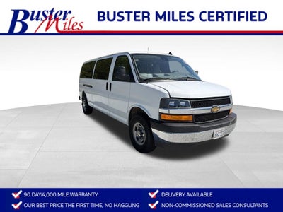 2025 Chevrolet Express Passenger 1LT