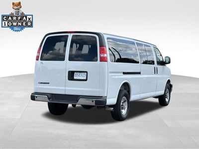 2025 Chevrolet Express Passenger 1LT