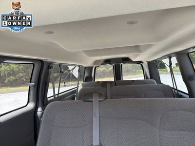 2025 Chevrolet Express Passenger 1LT