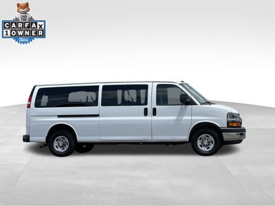 2025 Chevrolet Express Passenger 1LT