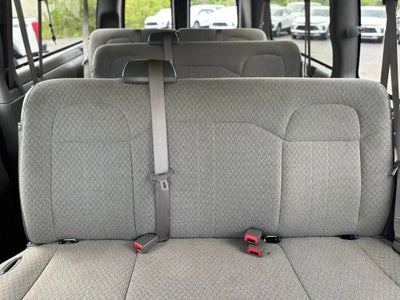 2025 Chevrolet Express Passenger 1LT