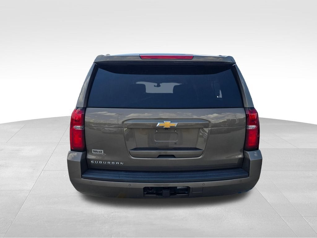 2016 Chevrolet Suburban LS