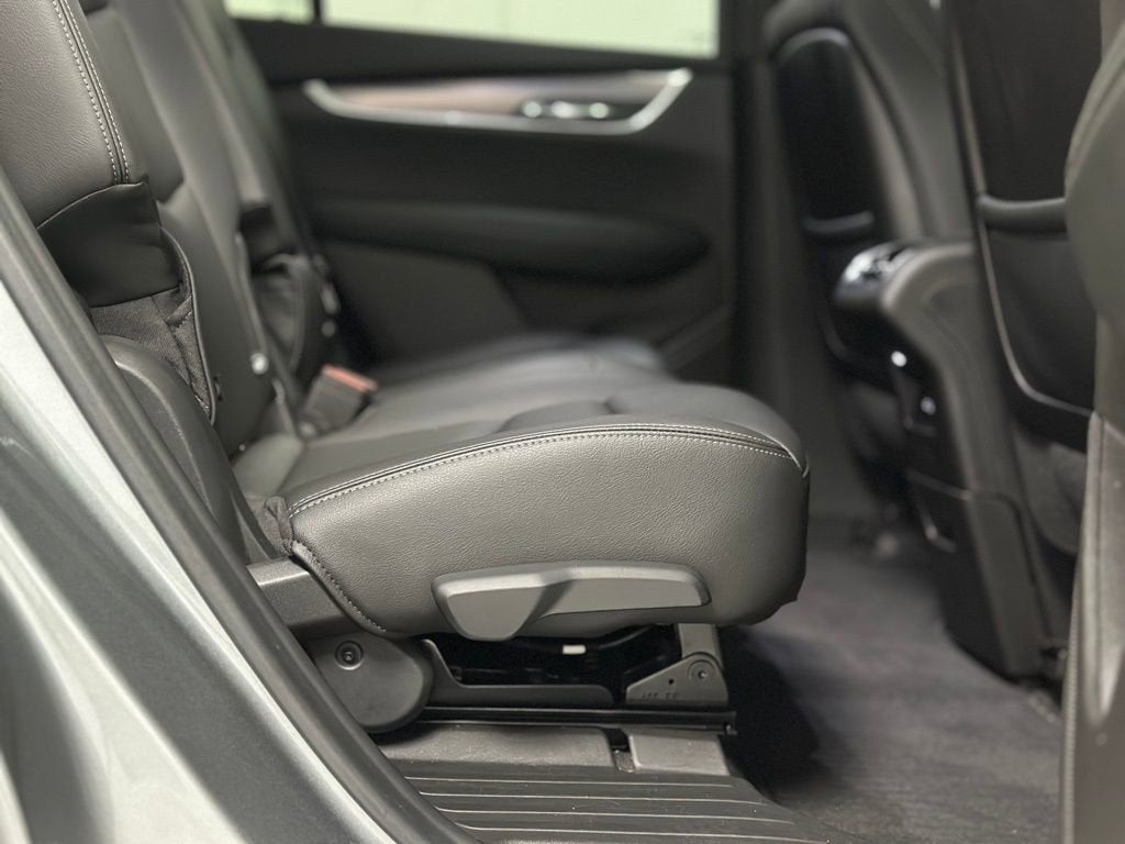 2023 Cadillac XT6 Luxury