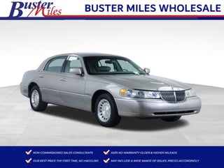 2001 Lincoln Town Car Executive