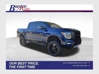 2021 Nissan TITAN Crew Cab PRO-4X 4x4