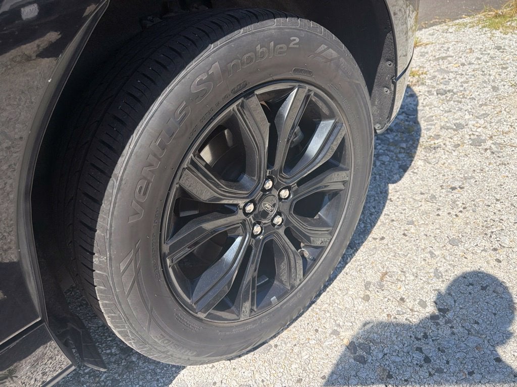 2022 Ford Edge SE