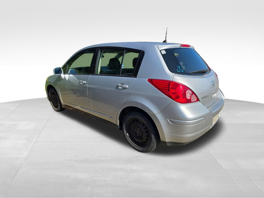 2011 Nissan Versa 1.8S