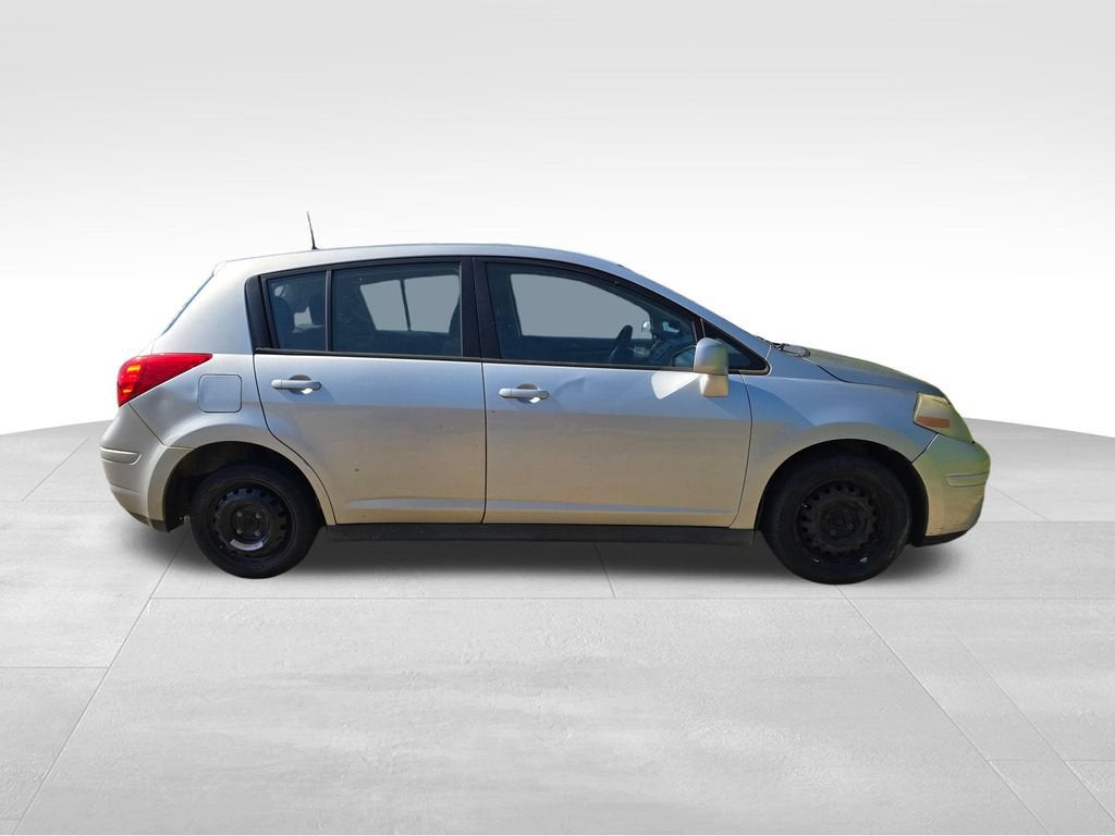 2011 Nissan Versa 1.8S