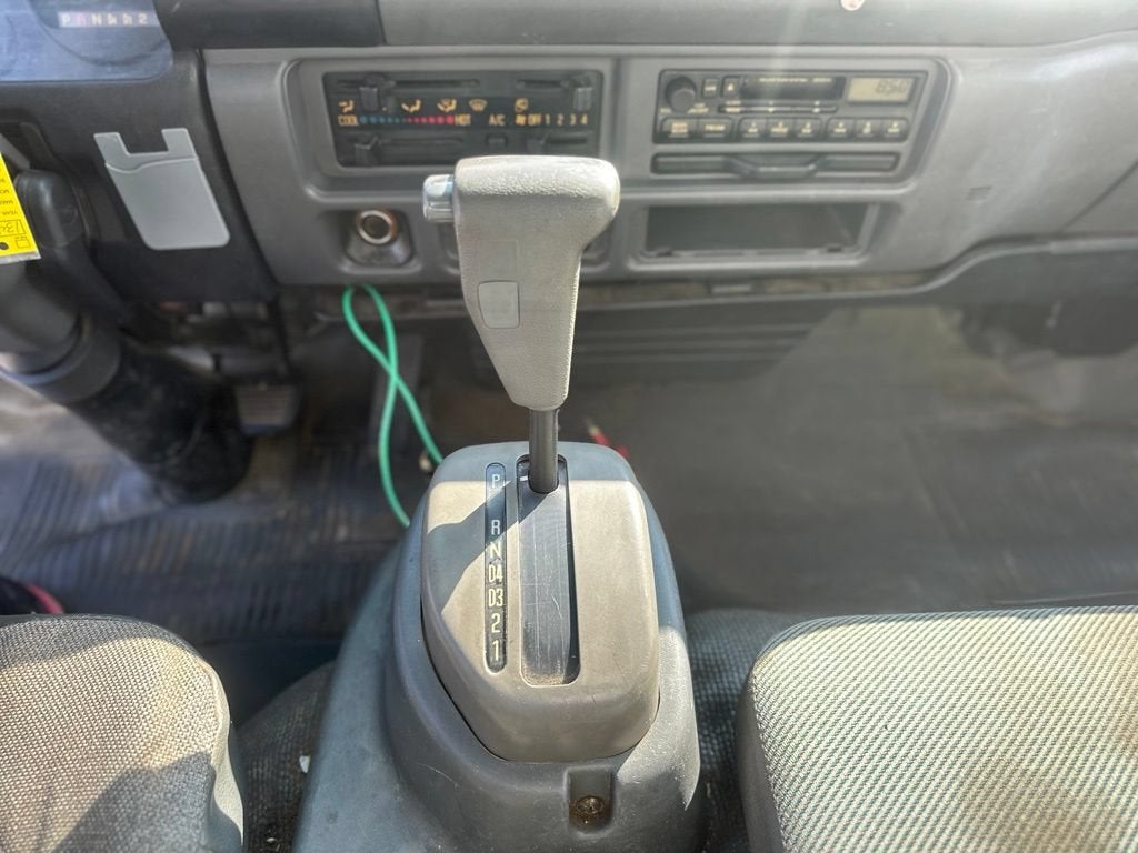 2004 Isuzu W3S042 NPR GAS REG Base