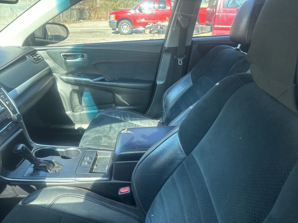 2016 Toyota Camry XSE