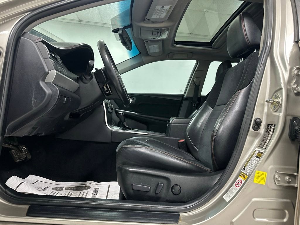 2016 Toyota Camry XSE