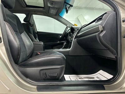 2016 Toyota Camry XSE