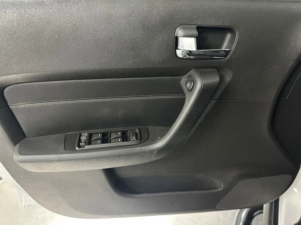 2006 HUMMER H3 Base