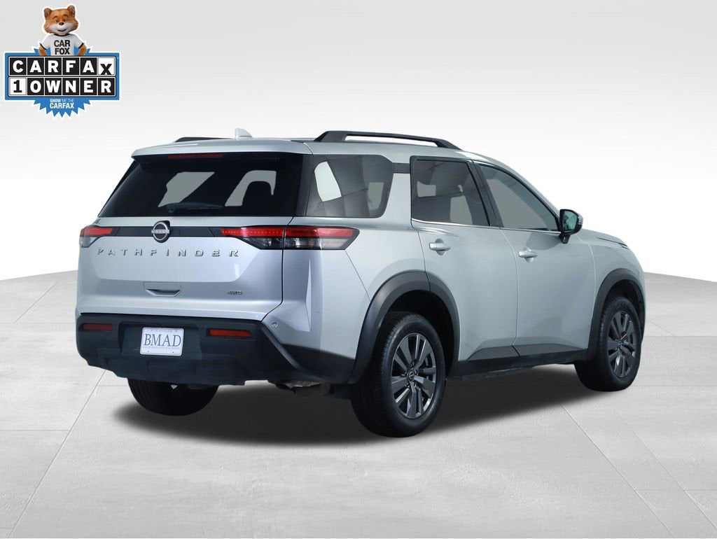 2025 Nissan Pathfinder SV