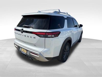 2025 Nissan Pathfinder SL