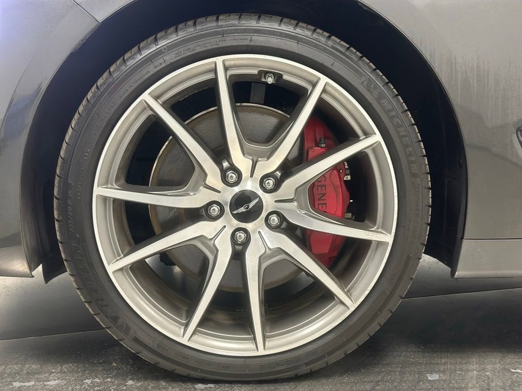 2025 Genesis G70 2.5T