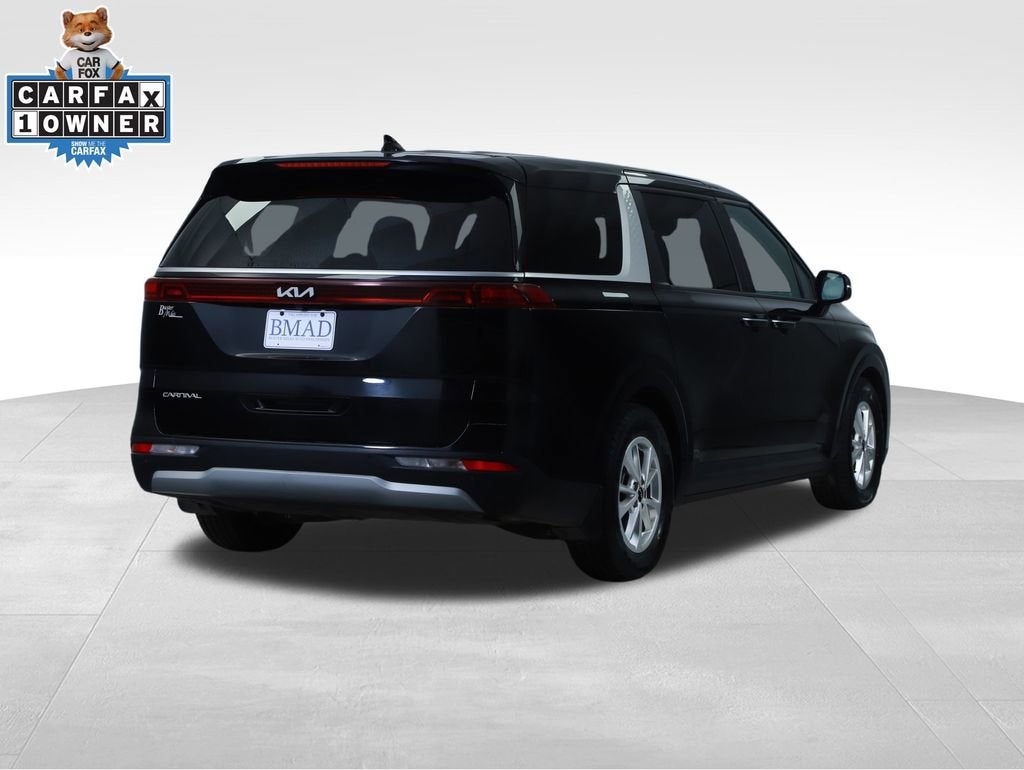 2024 Kia Carnival LX