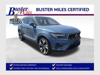 2024 Volvo XC40 Core Bright Theme