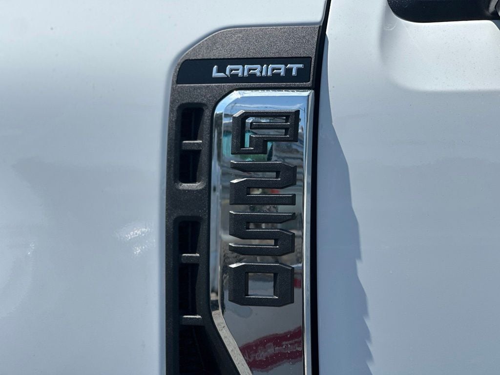 2027 Ford F-Series Sd F250 4X4 CREW/C