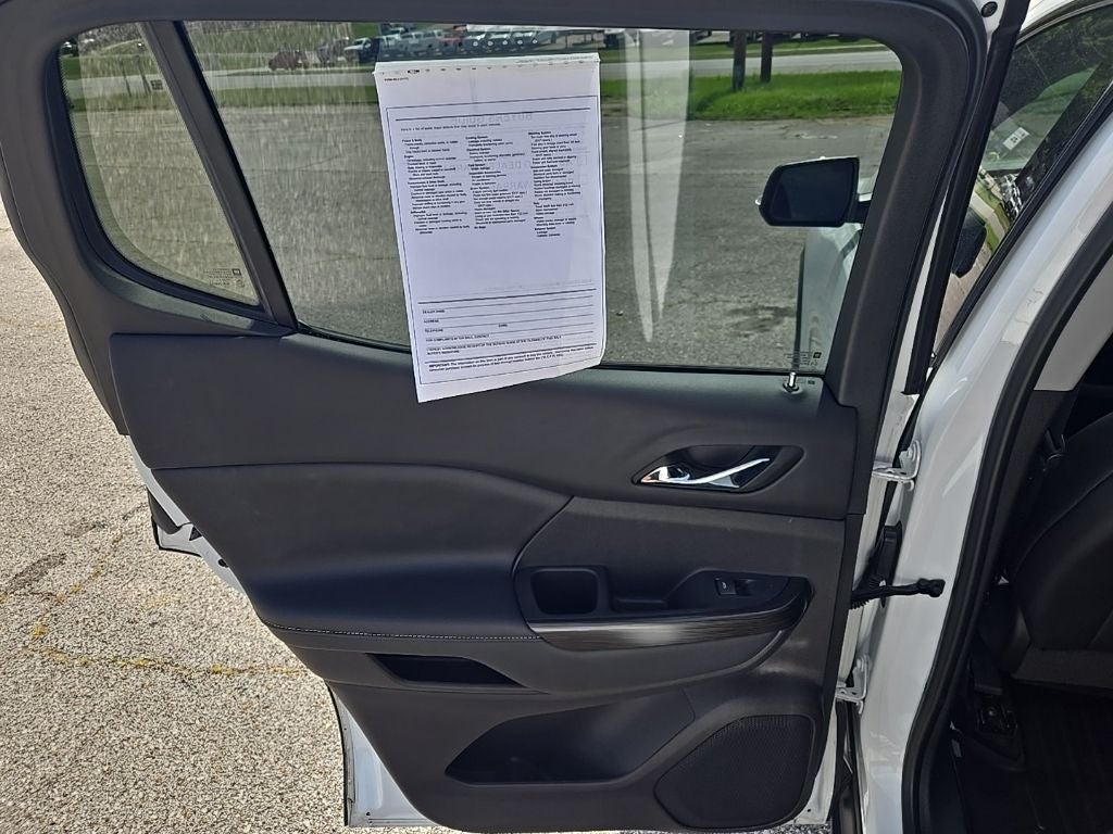 2022 GMC Acadia SLT