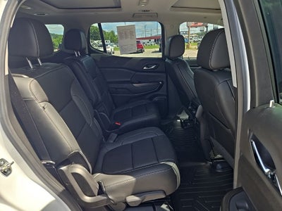 2022 GMC Acadia SLT
