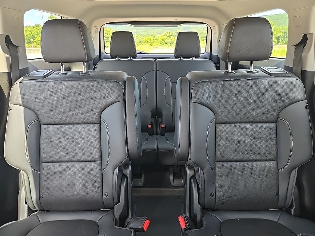 2022 GMC Acadia SLT