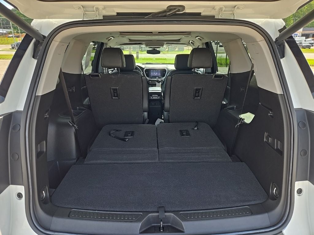 2022 GMC Acadia SLT