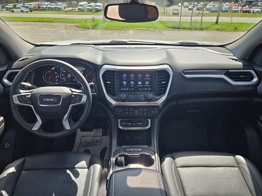 2022 GMC Acadia SLT