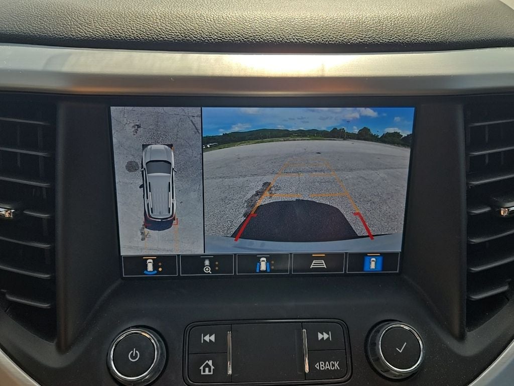 2022 GMC Acadia SLT