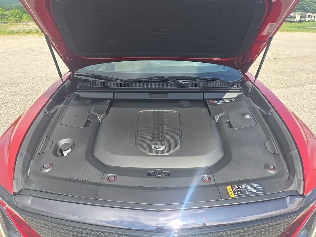 2024 Cadillac LYRIQ Sport