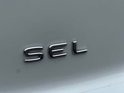 2022 Volkswagen Atlas Cross Sport 2.0T SEL R-Line