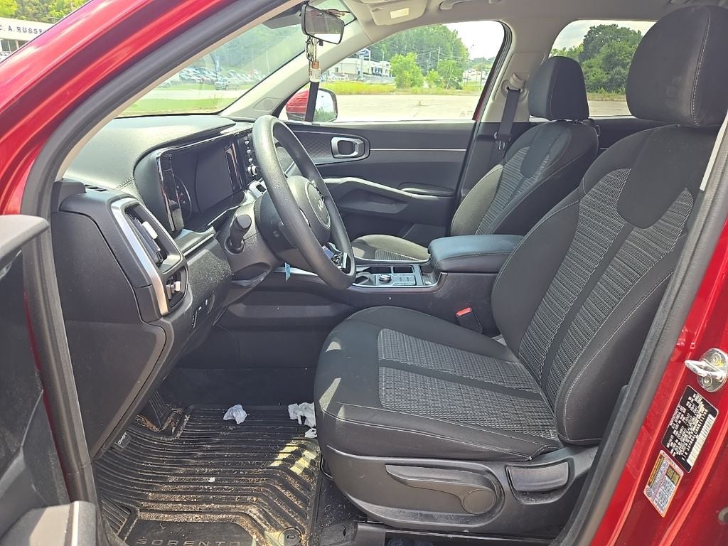 2022 Kia Sorento LX