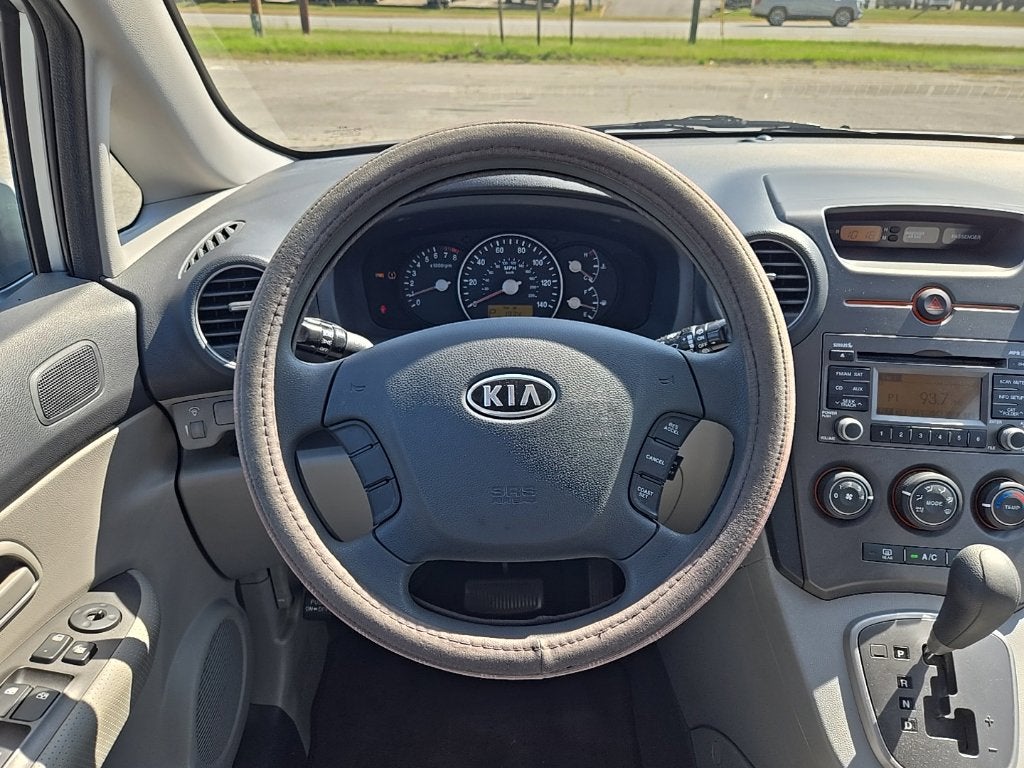 2009 Kia Rondo LX