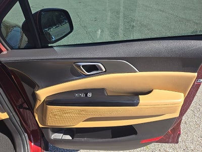 2024 Kia Carnival LX