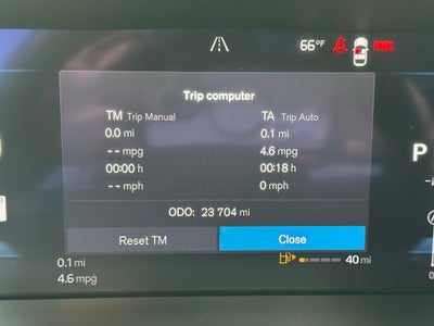 2024 Volvo XC40 B5 Core