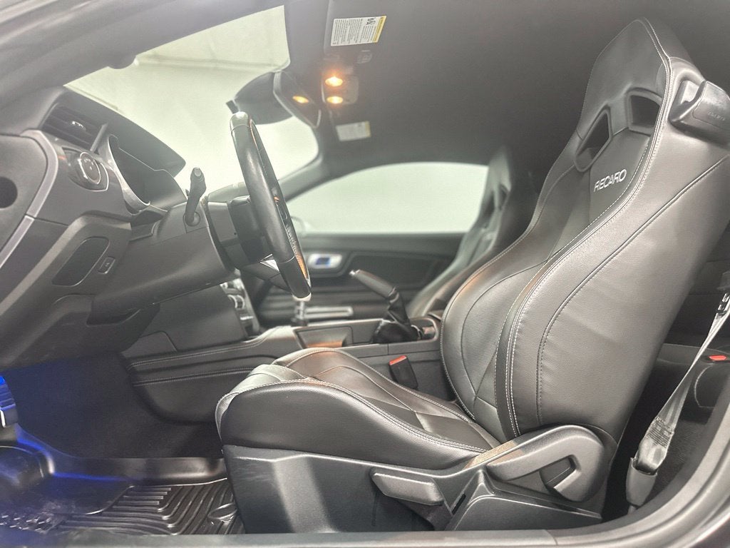 2022 Ford Mustang Mach 1