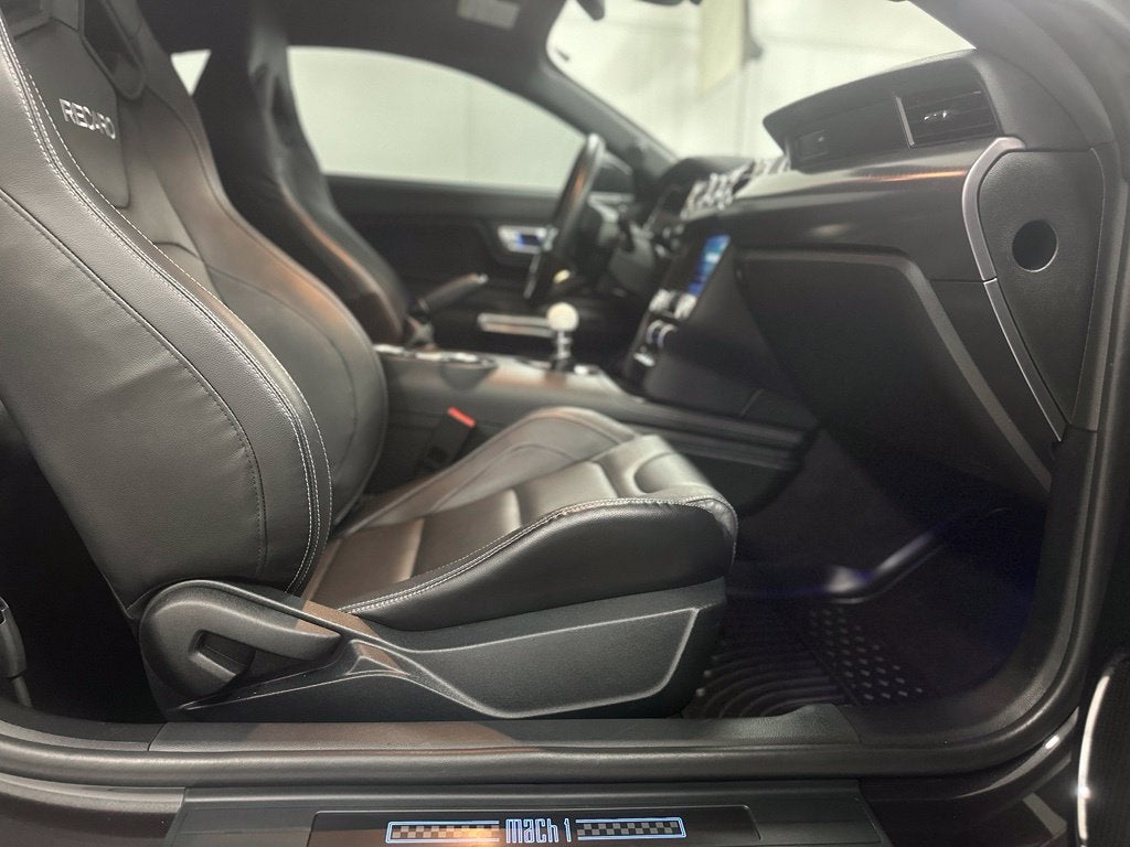 2022 Ford Mustang Mach 1