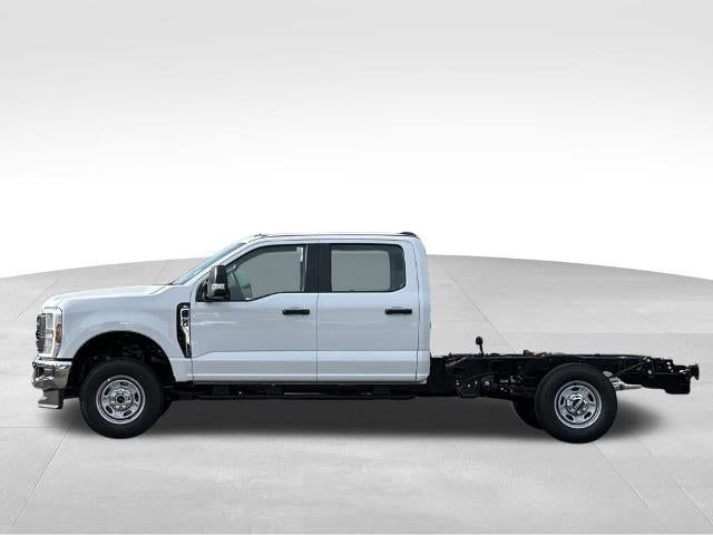 2026 Ford F-250SD XL SERVICE BODY
