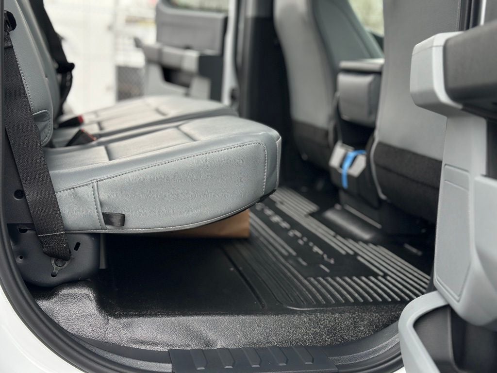 2026 Ford F-350SD XL DRW SKIRTED FLATBED