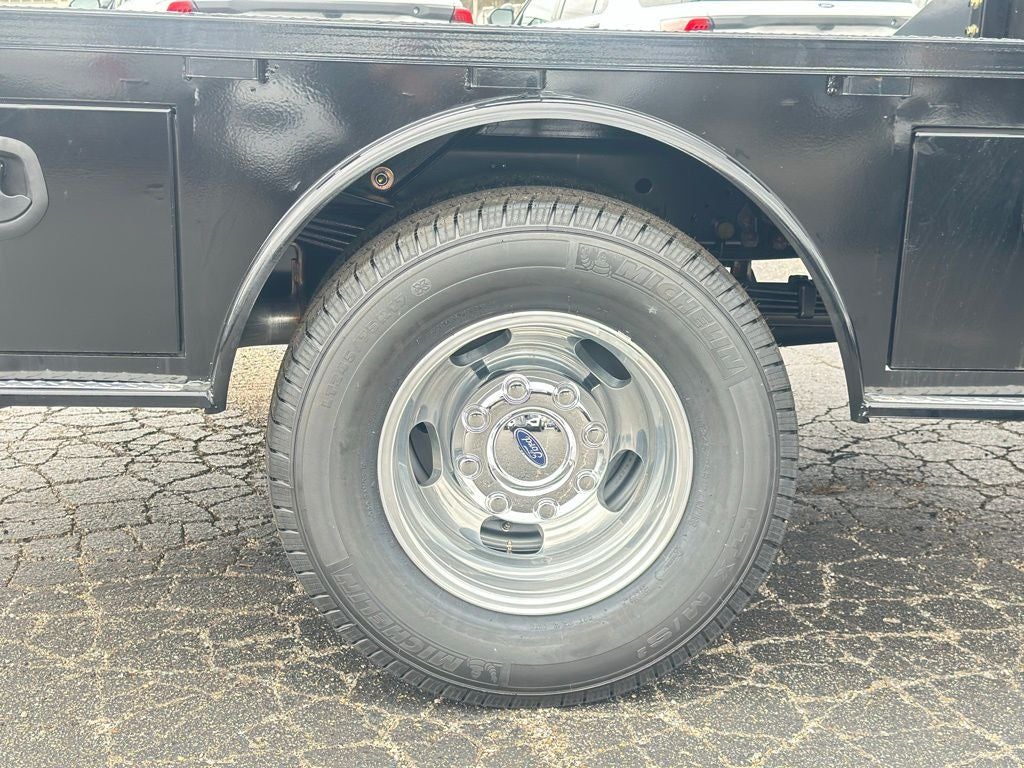 2026 Ford F-350SD XL DRW SKIRTED FLATBED