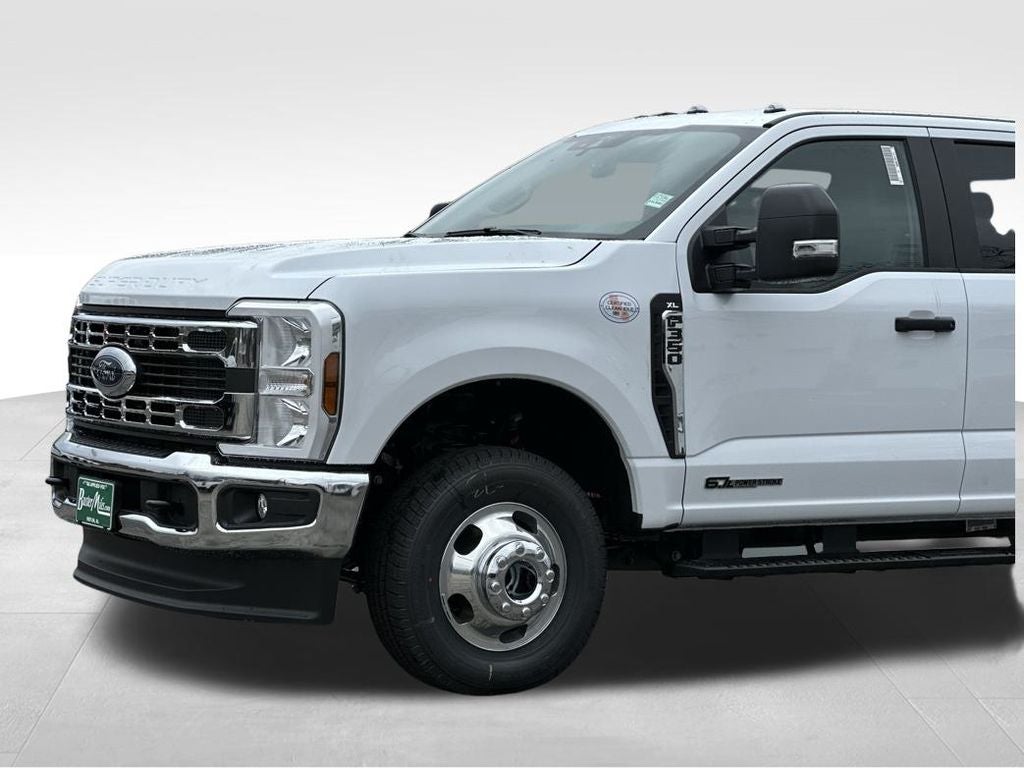 2026 Ford F-350SD XL DRW SKIRTED FLATBED