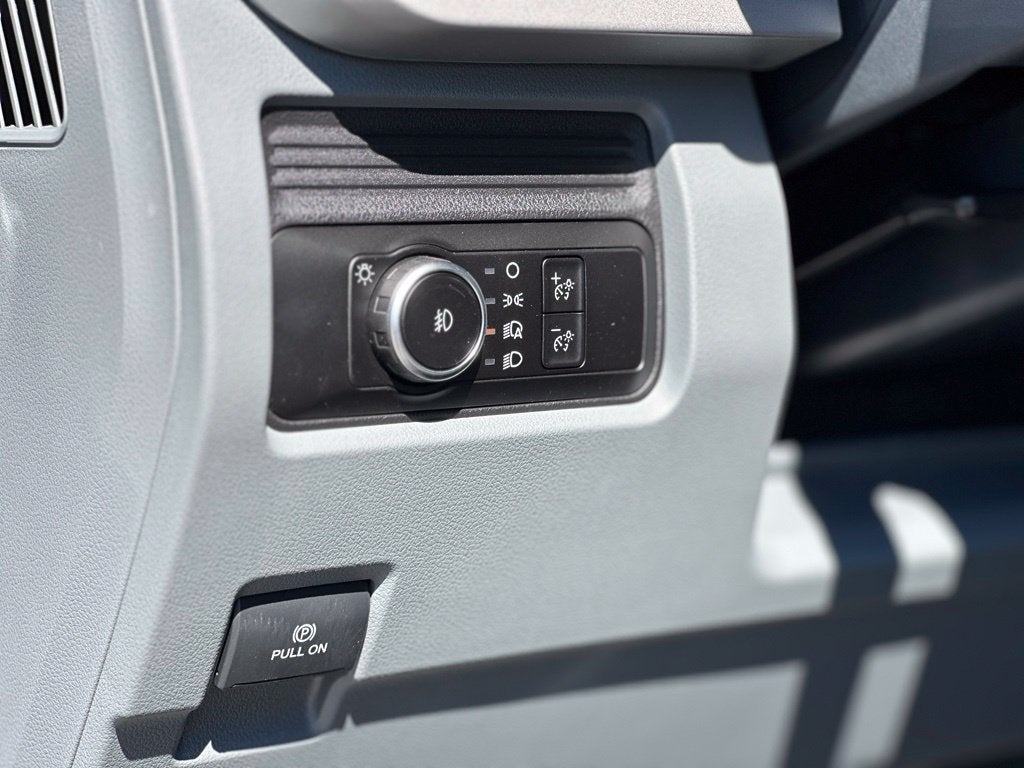 2027 Ford F-550SD XL DRW