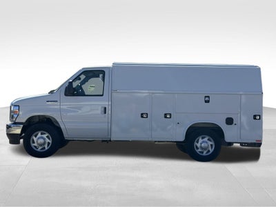 2026 Ford E-350SD Base Cutaway