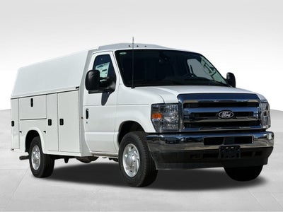 2026 Ford E-350SD Base Cutaway