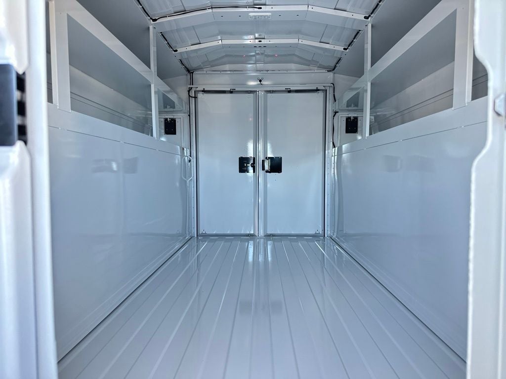 2026 Ford E-350SD Base Cutaway