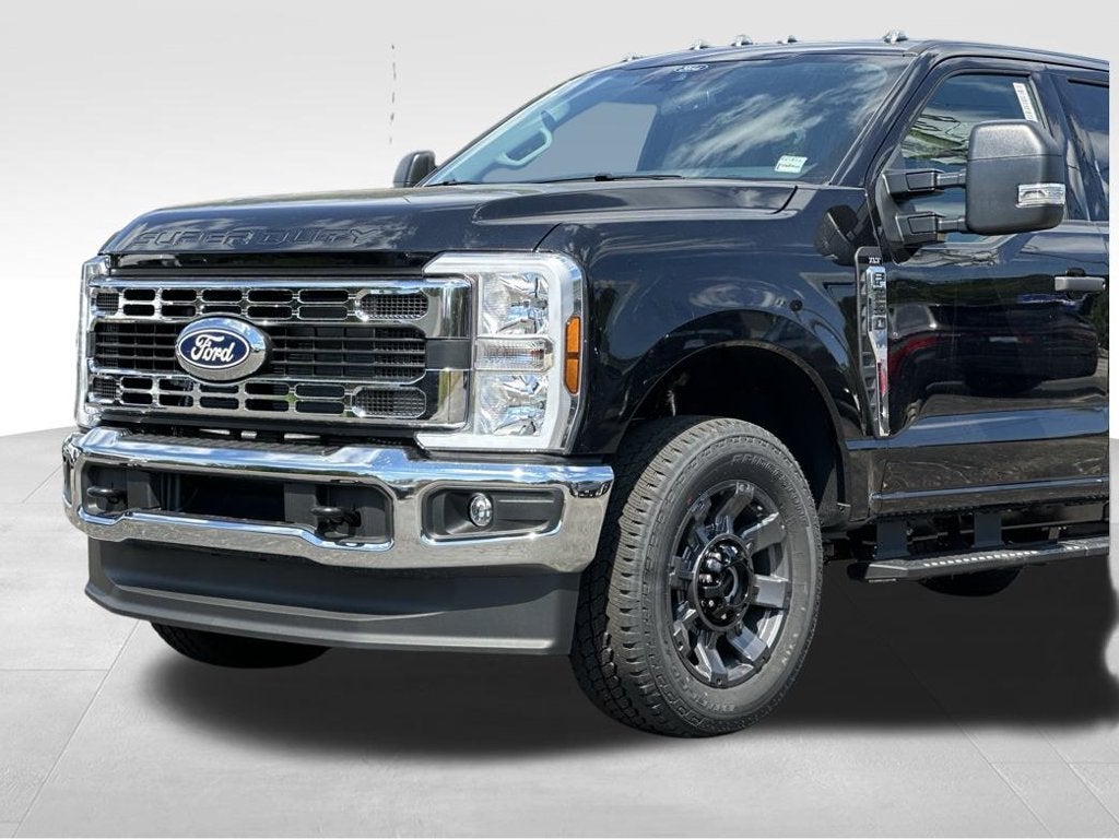 2027 Ford F-250SD XLT