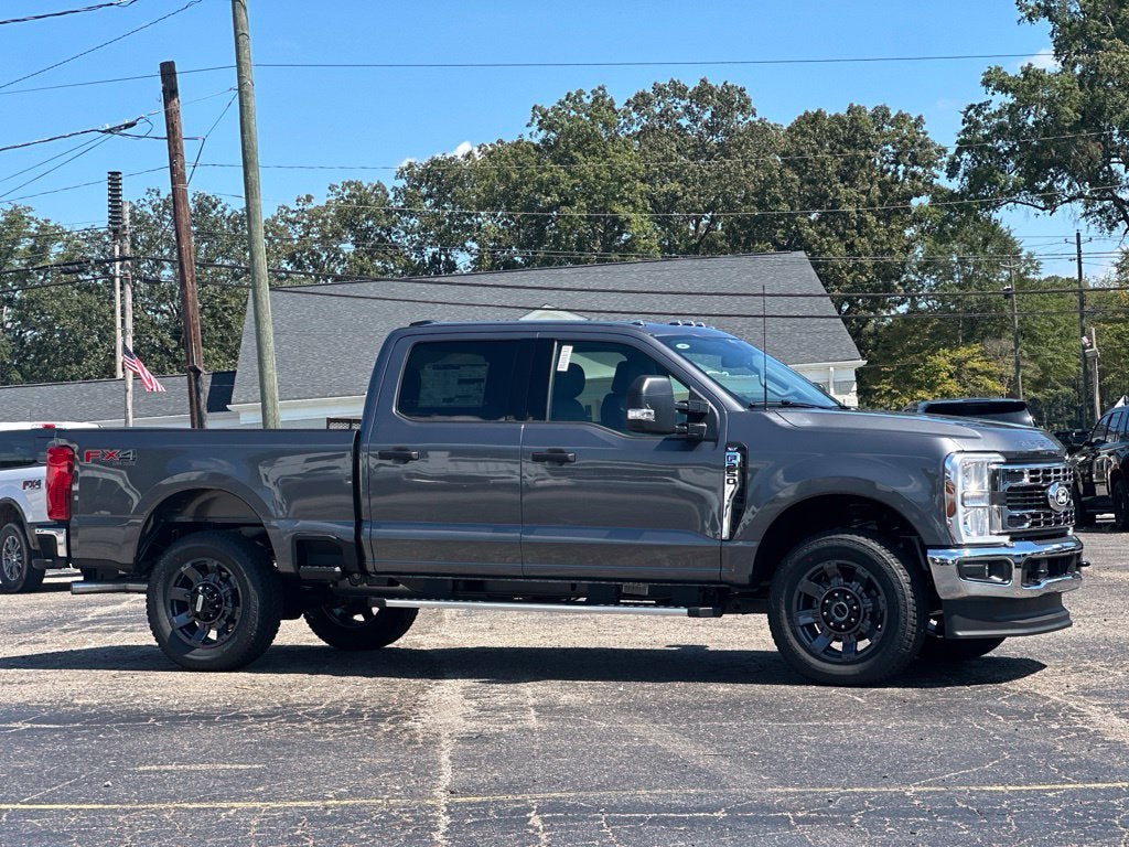 2027 Ford F-250SD XLT