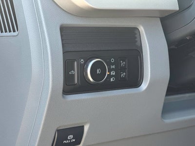 2027 Ford F-250SD XLT